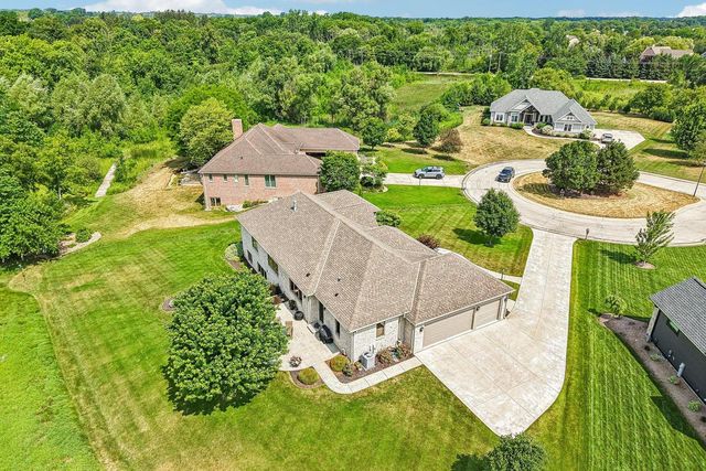 6735 Blue River WAY, Racine, WI 53402