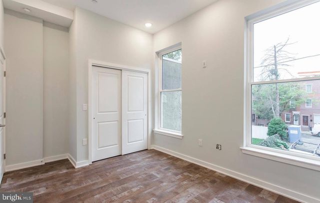 1318 S Broad St Apt 2R, Philadelphia, PA 19146