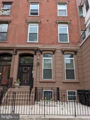 1318 S Broad St Apt 2R, Philadelphia, PA 19146