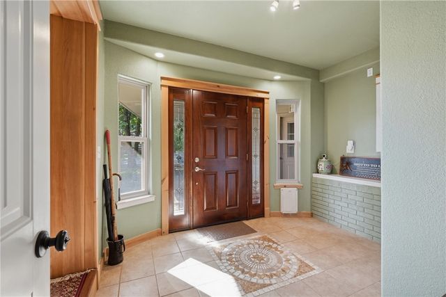 11 College Street, Eureka Springs, AR 72632