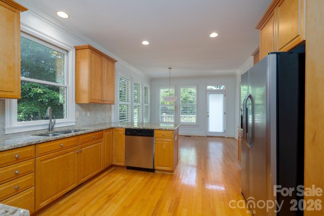 205 Piney Grove Point, New London, NC 28127