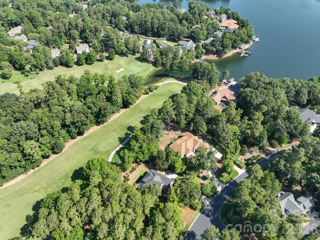 205 Piney Grove Point, New London, NC 28127