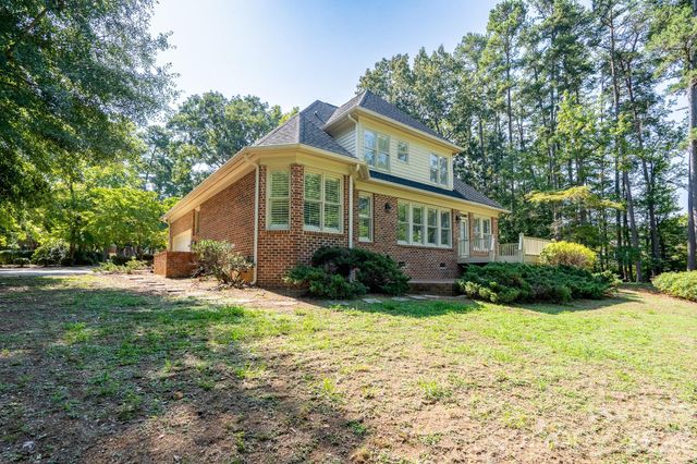 205 Piney Grove Point, New London, NC 28127