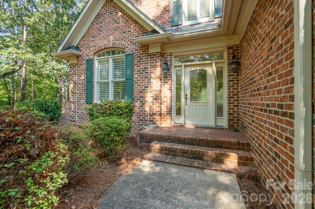 205 Piney Grove Point, New London, NC 28127