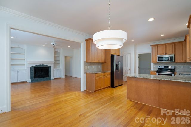 205 Piney Grove Point, New London, NC 28127
