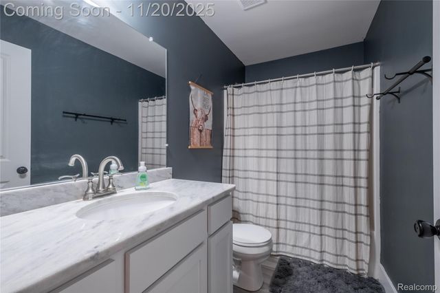 2155 Hidden Ridge Drive, Holly Township, MI 48442