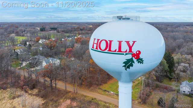 2155 Hidden Ridge Drive, Holly Township, MI 48442