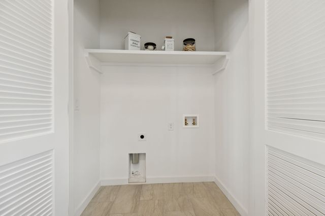 1015 W Trinity Ln Unit 4, Nashville, TN 37218