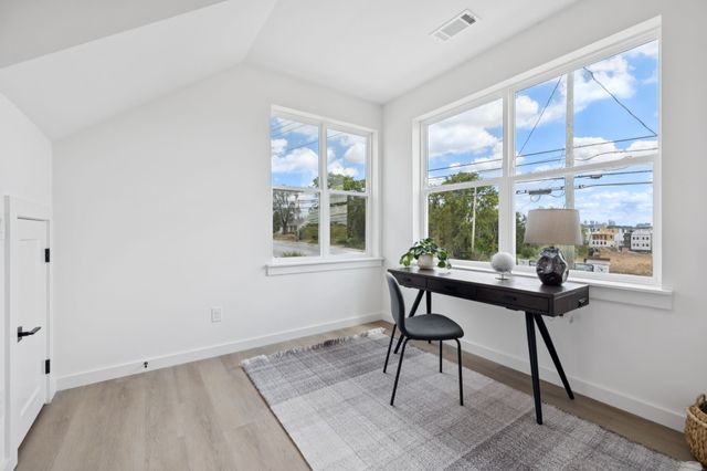 1015 W Trinity Ln Unit 4, Nashville, TN 37218