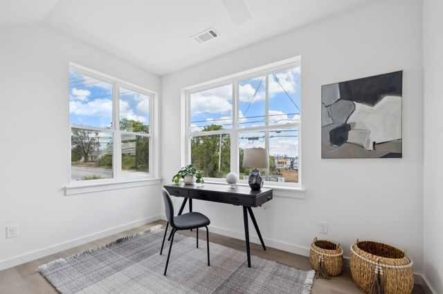 1015 W Trinity Ln Unit 4, Nashville, TN 37218