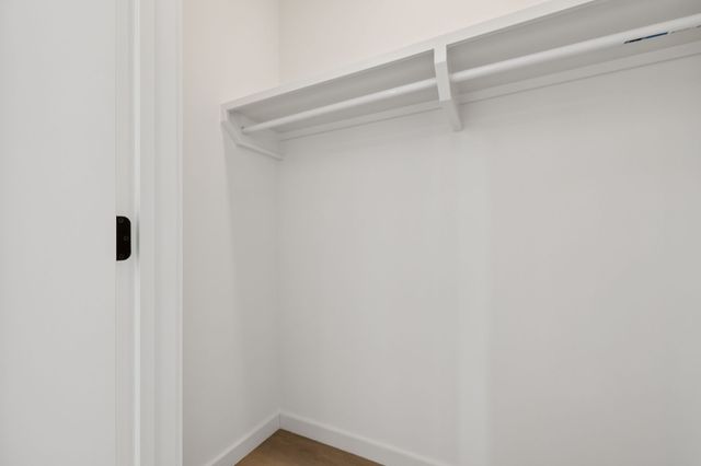 1015 W Trinity Ln Unit 4, Nashville, TN 37218