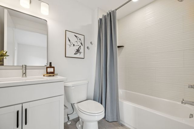 1015 W Trinity Ln Unit 4, Nashville, TN 37218