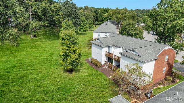 1545 Swallow Drive, Brentwood, MO 63144