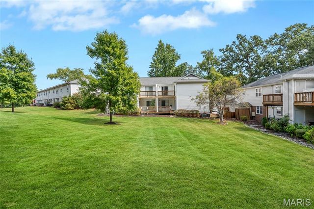 1545 Swallow Drive, Brentwood, MO 63144