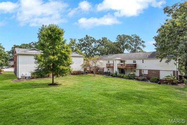 1545 Swallow Drive, Brentwood, MO 63144