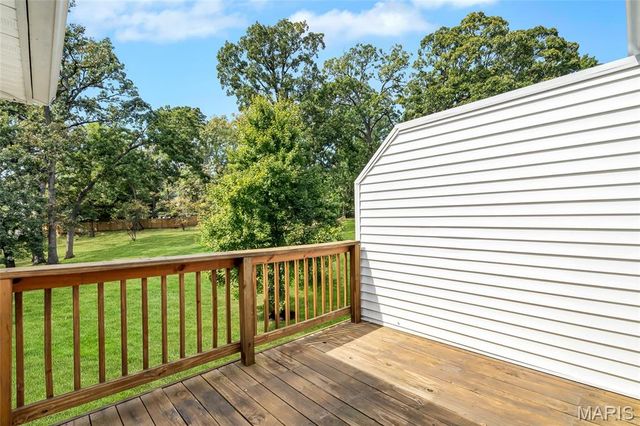 1545 Swallow Drive, Brentwood, MO 63144