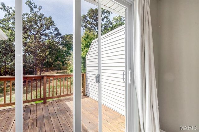1545 Swallow Drive, Brentwood, MO 63144