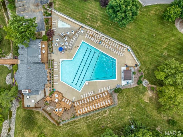 1545 Swallow Drive, Brentwood, MO 63144
