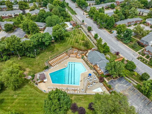 1545 Swallow Drive, Brentwood, MO 63144