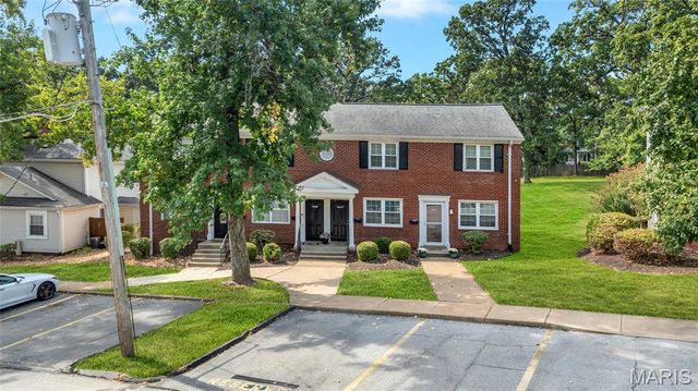 1545 Swallow Drive, Brentwood, MO 63144