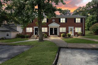 1545 Swallow Drive, Brentwood, MO 63144