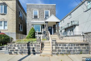 995 E Boulevard, Weehawken, NJ 07086