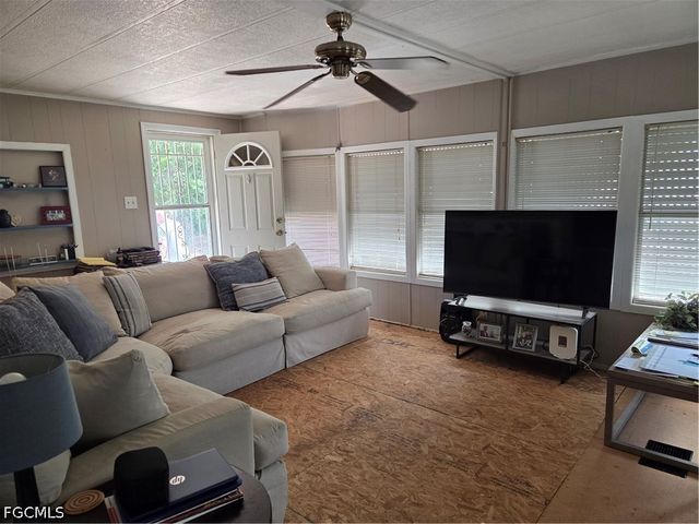 840 Peaceful DR, North Fort Myers, FL 33917