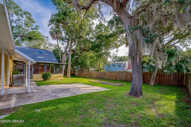1515 N Beach Street, Ormond Beach, FL 32174