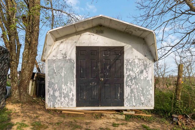 7995 W Kentucky Highway 78, Stanford, KY 40484