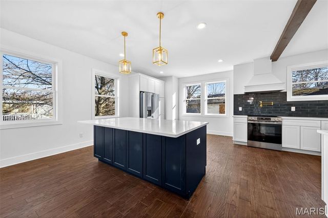 814 Clark Avenue, Webster Groves, MO 63119