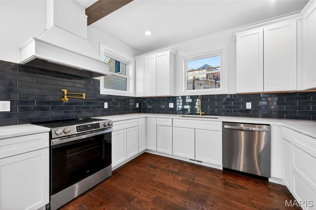 814 Clark Avenue, Webster Groves, MO 63119