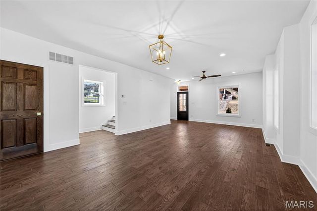 814 Clark Avenue, Webster Groves, MO 63119