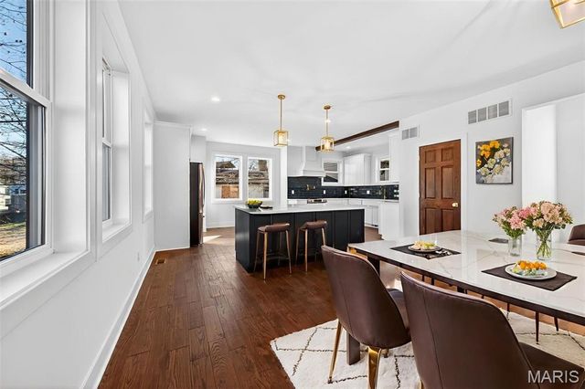 814 Clark Avenue, Webster Groves, MO 63119