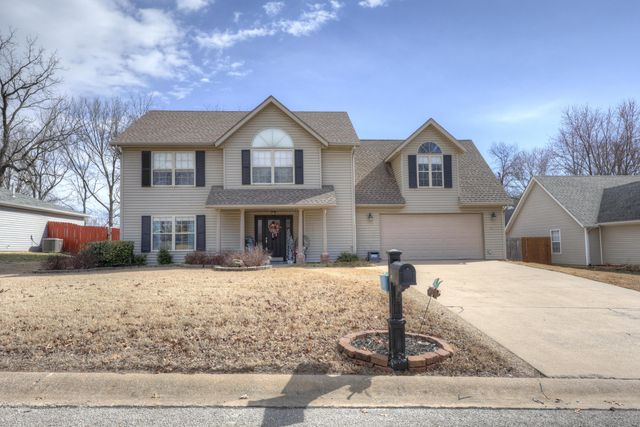 911 N Lincoln Street, Carterville, MO 64835