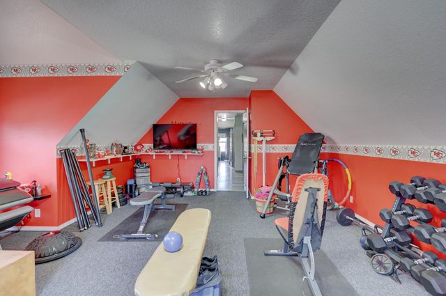 911 N Lincoln Street, Carterville, MO 64835