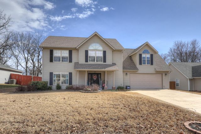 911 N Lincoln Street, Carterville, MO 64835