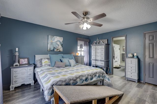 911 N Lincoln Street, Carterville, MO 64835