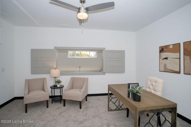 606 Burnett Farm Ln, Louisville, KY 40243