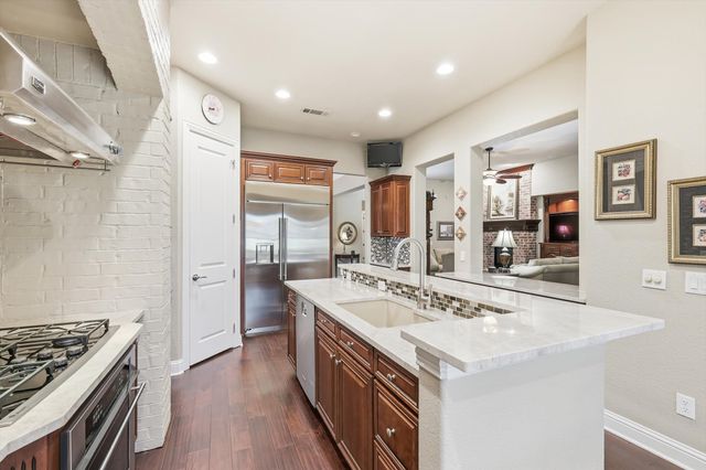 7254 Bay Hill Drive, Frisco, TX 75036