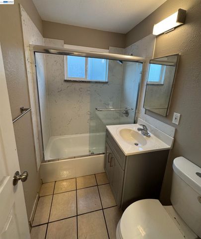 1840 90th Avenue, Oakland, CA 94603