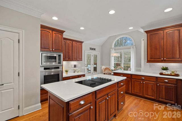 1317 Longleaf Court, Matthews, NC 28104