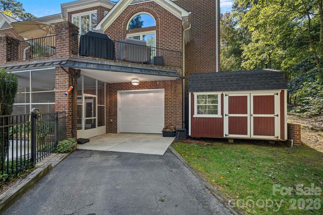 1317 Longleaf Court, Matthews, NC 28104