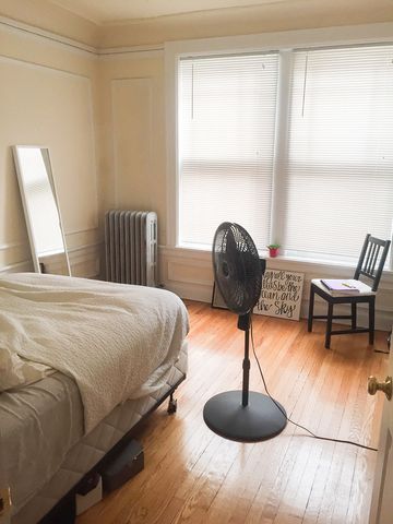 1125 Davis Street H-1, Evanston, IL 60201