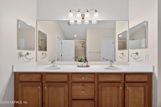 9133 SWEET TREE Trail, Jacksonville, FL 32256