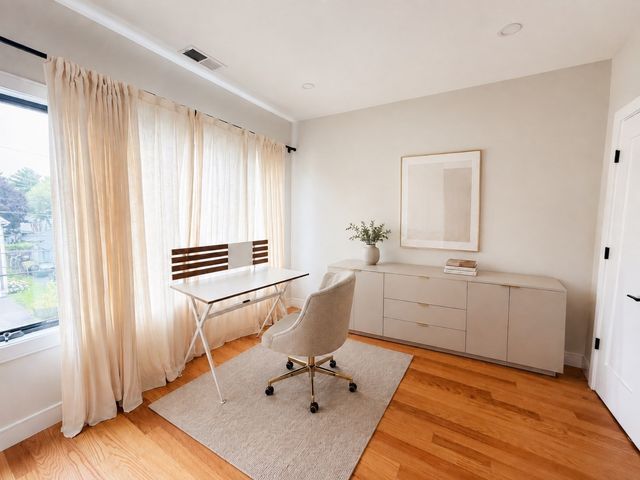 99 West St 1, Newton, MA 02459