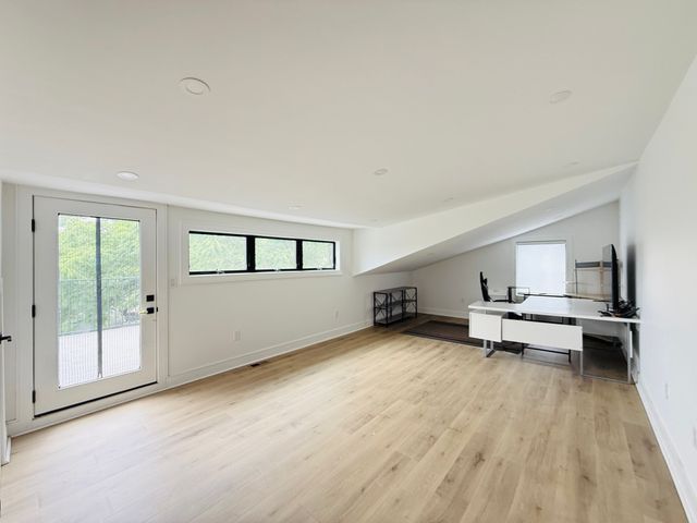 99 West St 1, Newton, MA 02459