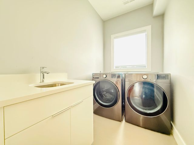 99 West St 1, Newton, MA 02459