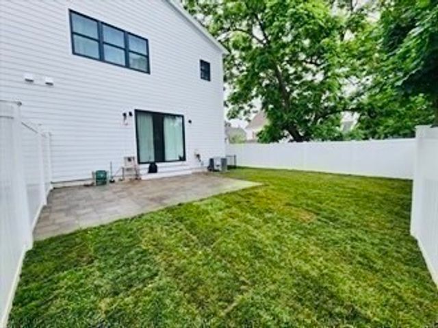 99 West St 1, Newton, MA 02459