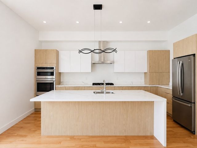 99 West St 1, Newton, MA 02459