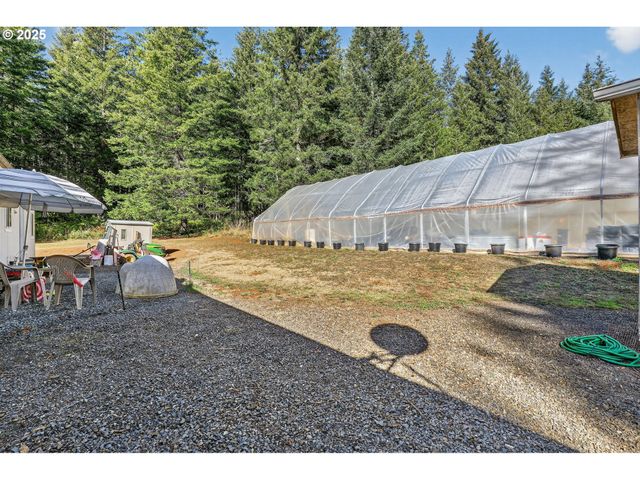 27331 S SKINNER Rd, Estacada, OR 97023